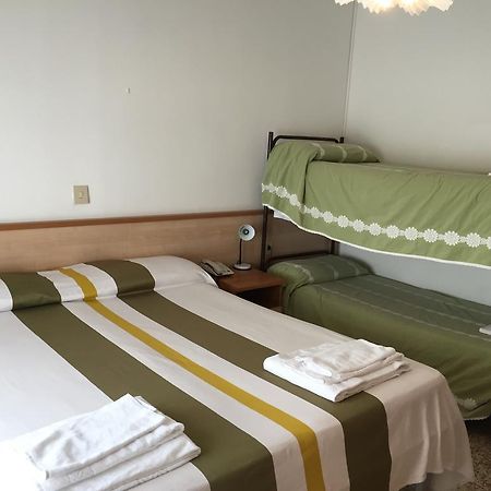 Hotel Britannia Lido di Jesolo Bagian luar foto