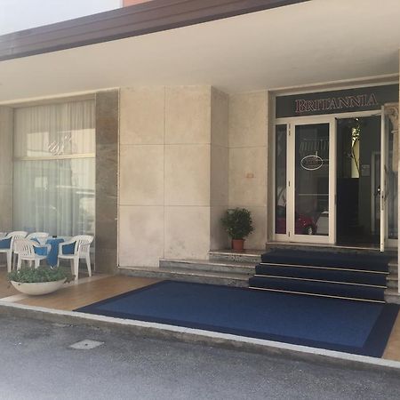 Hotel Britannia Lido di Jesolo Bagian luar foto